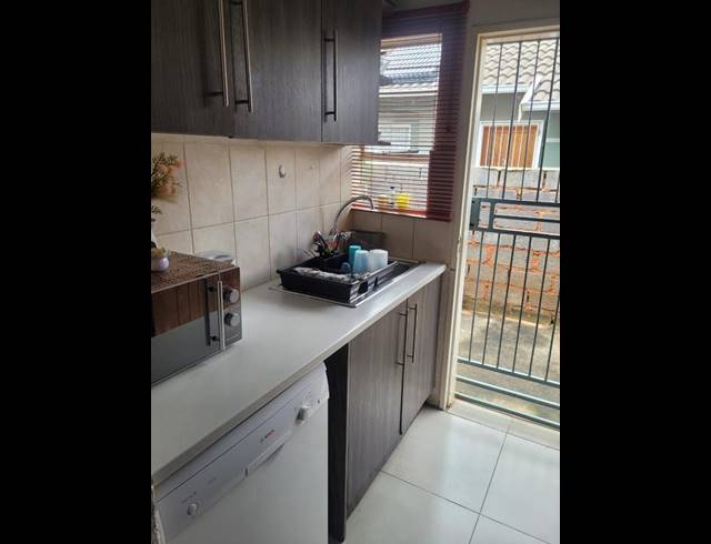 2 BEDROOM HOUSE FOR SALE IN SALFIN